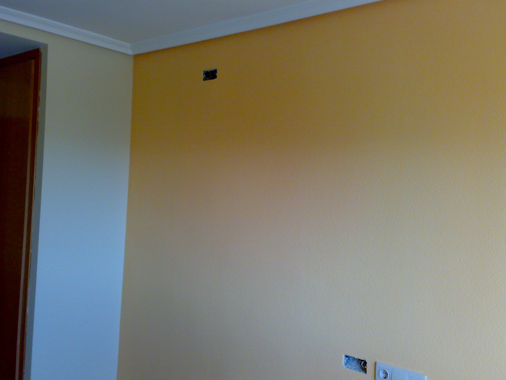 Aplicación de pintura de alta calidad en interiores