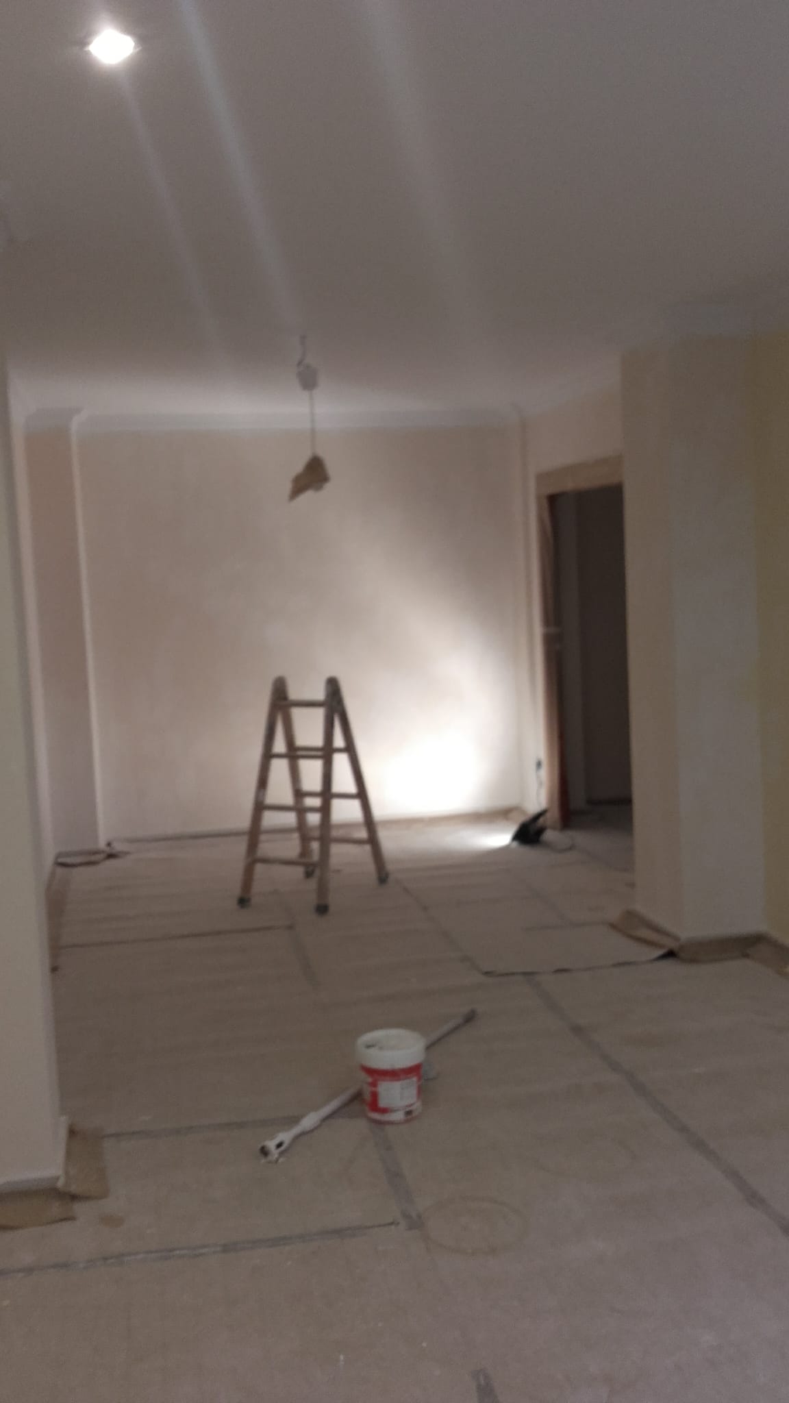 Trabajo de pintura en exteriores y zonas comunes